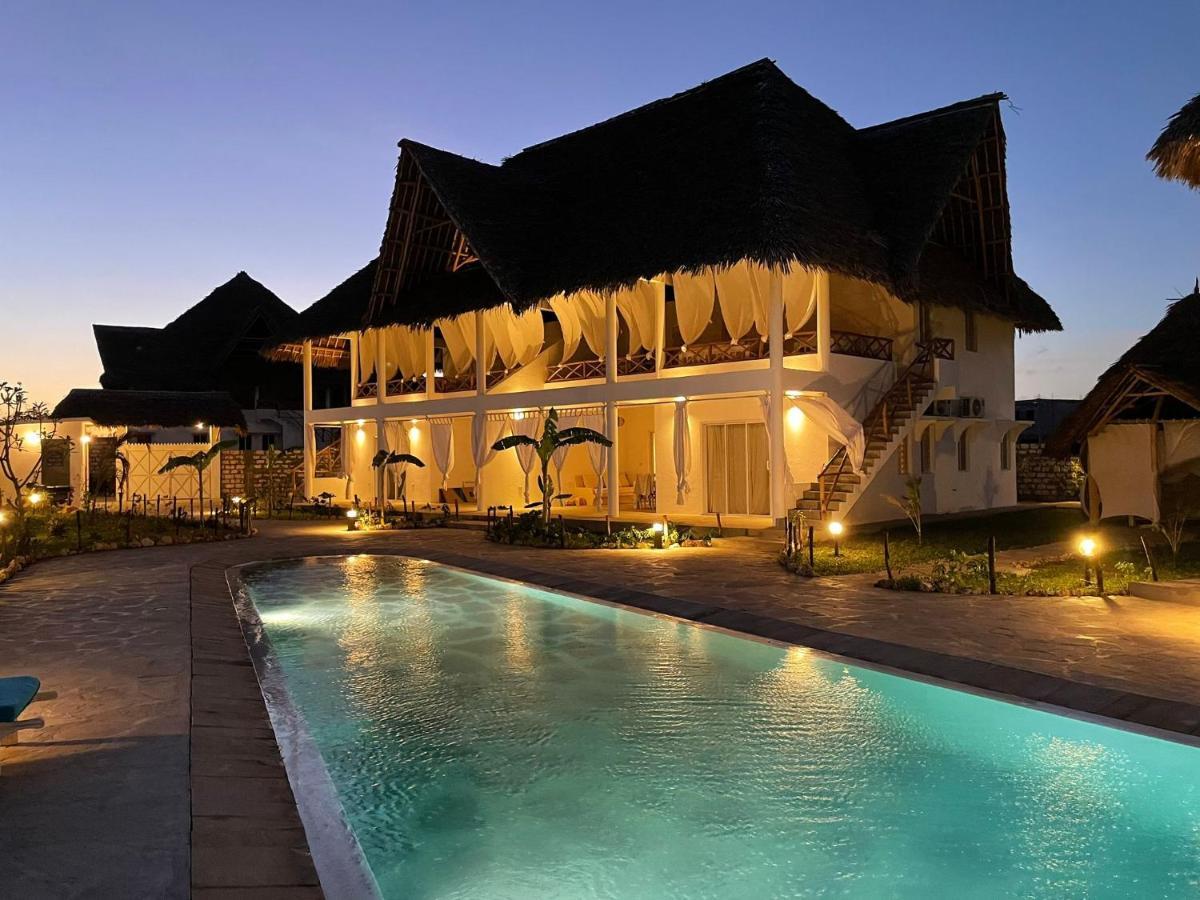 Ghelli House - Milele Resort วาตามู ภายนอก รูปภาพ